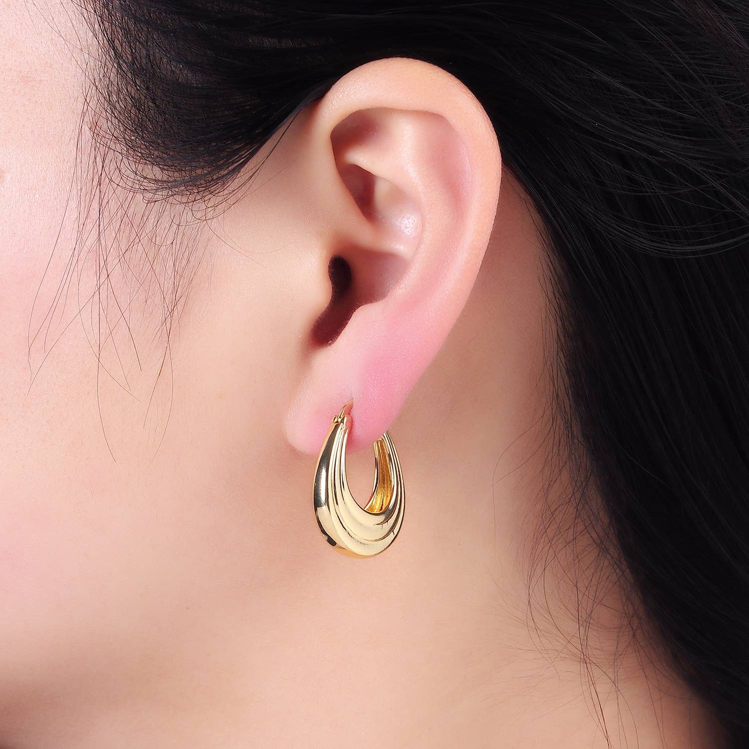 14K Gold Filled 25mm Line-Edged Dome Latch Hoop Earrings