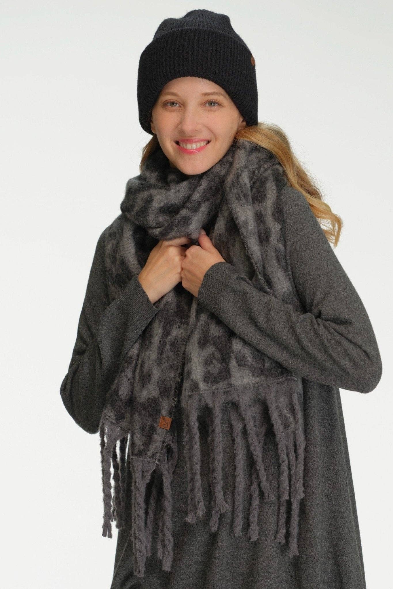 Woven Leopard Print Scarf