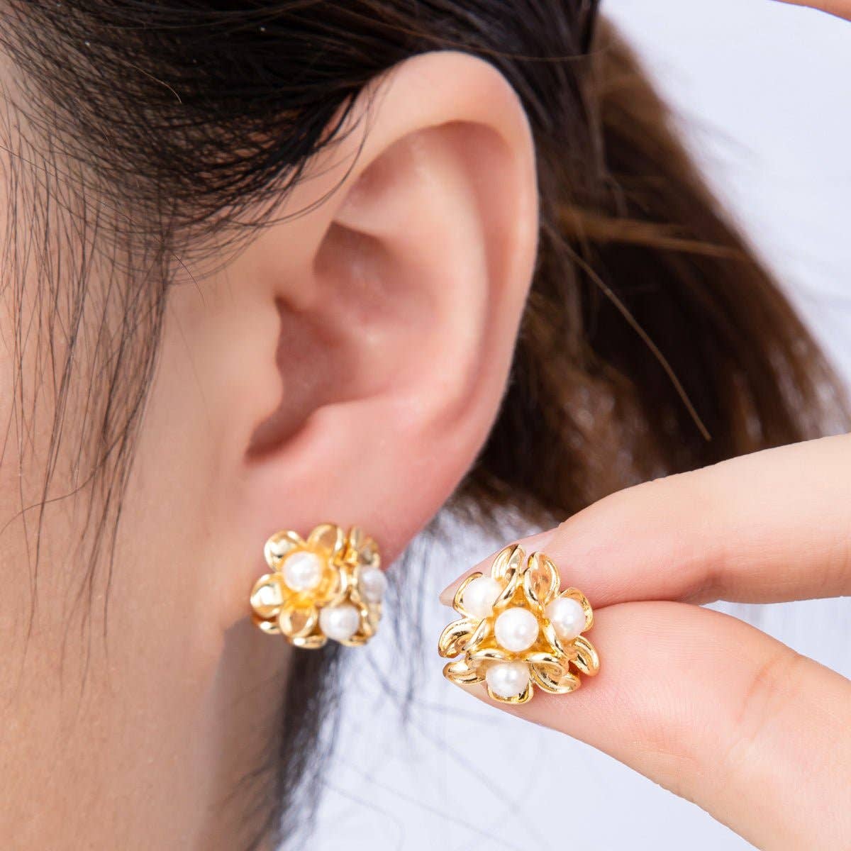 16K Gold Filled Shell Pearl Daisy Flower Studs | Earrings-00165