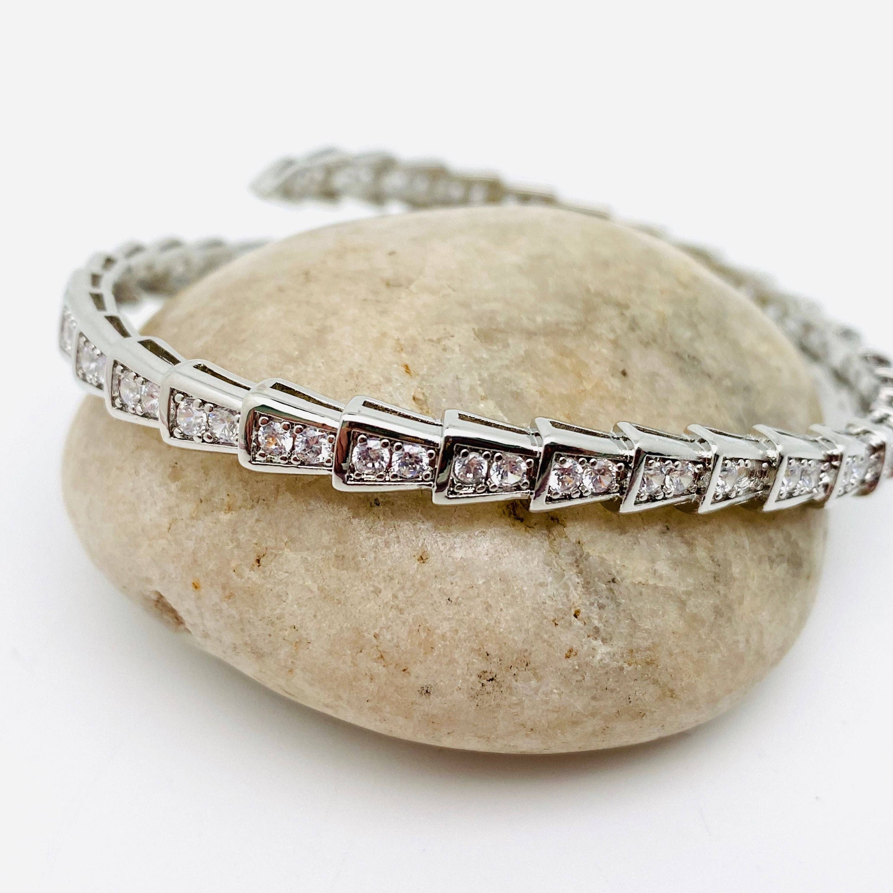 18K Golden Cubic Zirconia Snake-shaped Adjustable Bangle