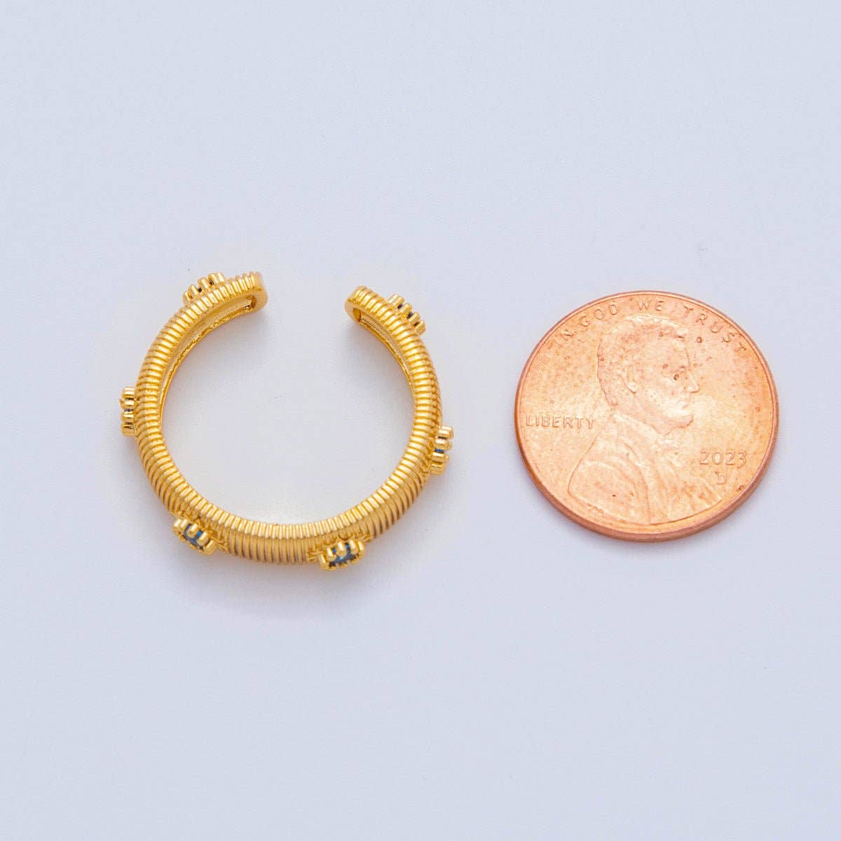 18K Gold Filled Blue CZ Lined Ribbed Ring | O2029