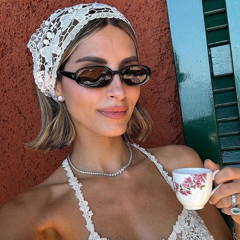 Retro Oval Frame Sunglasses Stylish Fashion Accessory for Outdoor Activities
