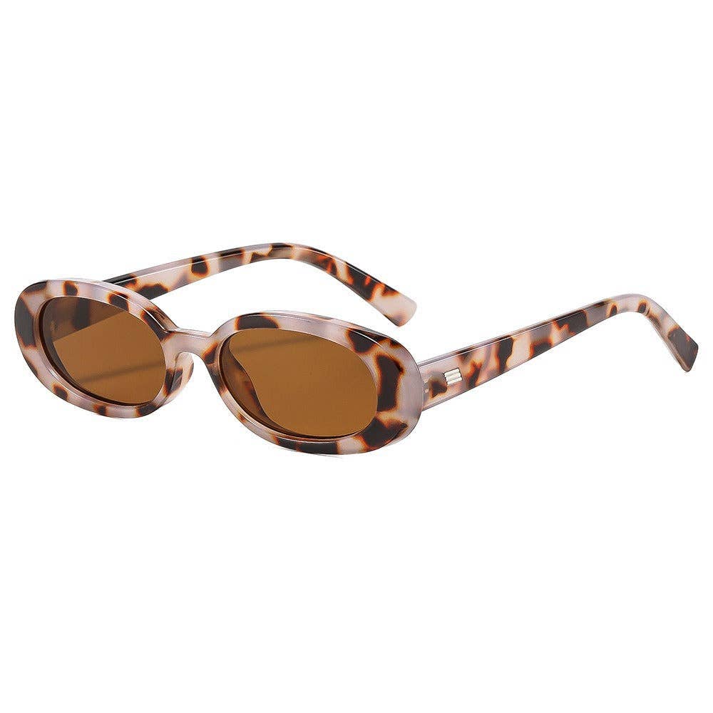 Retro Oval Frame Sunglasses Stylish Fashion Accessory for Outdoor Activities