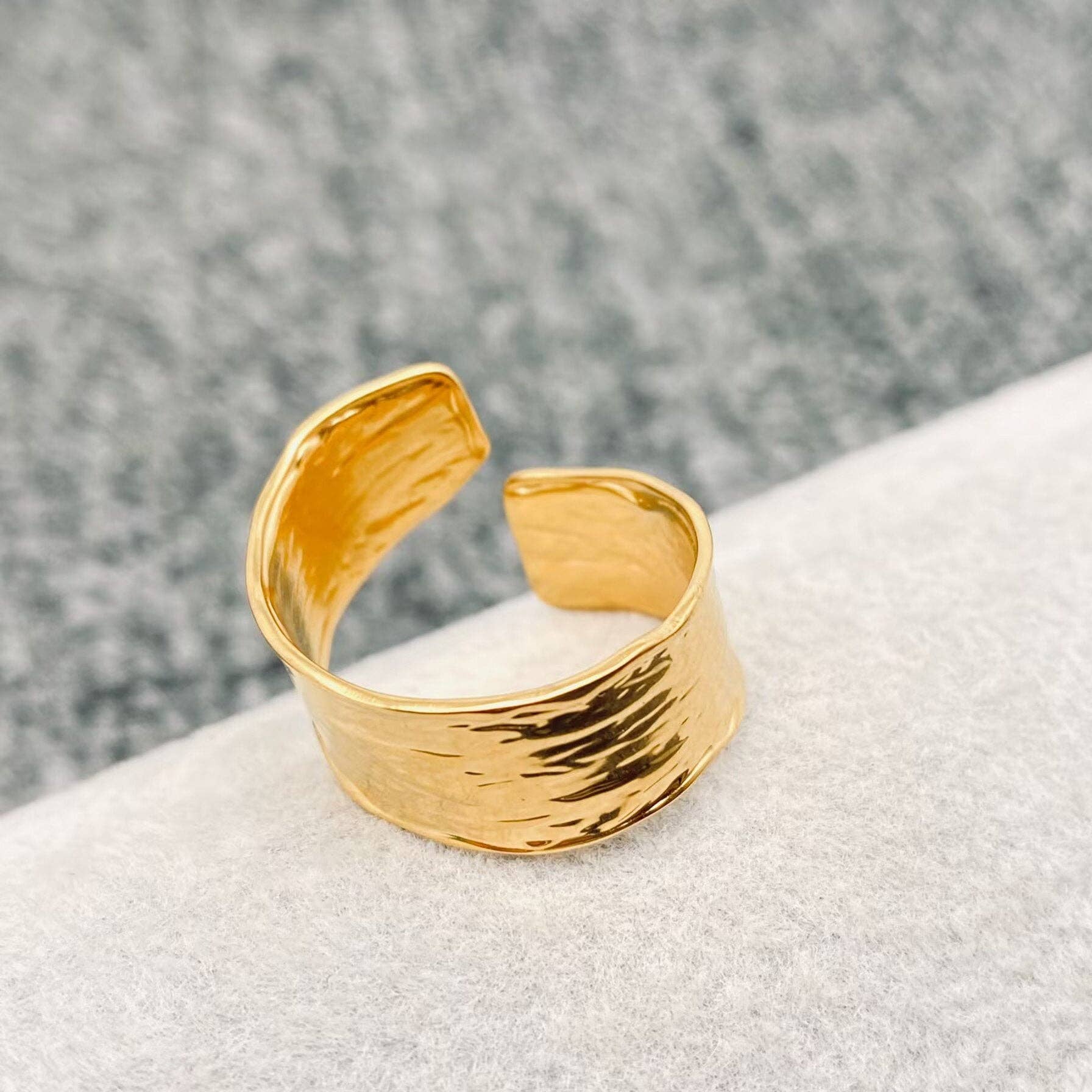 FGS - Pleated Design 18K Gold Plated Stainless Steel Ring