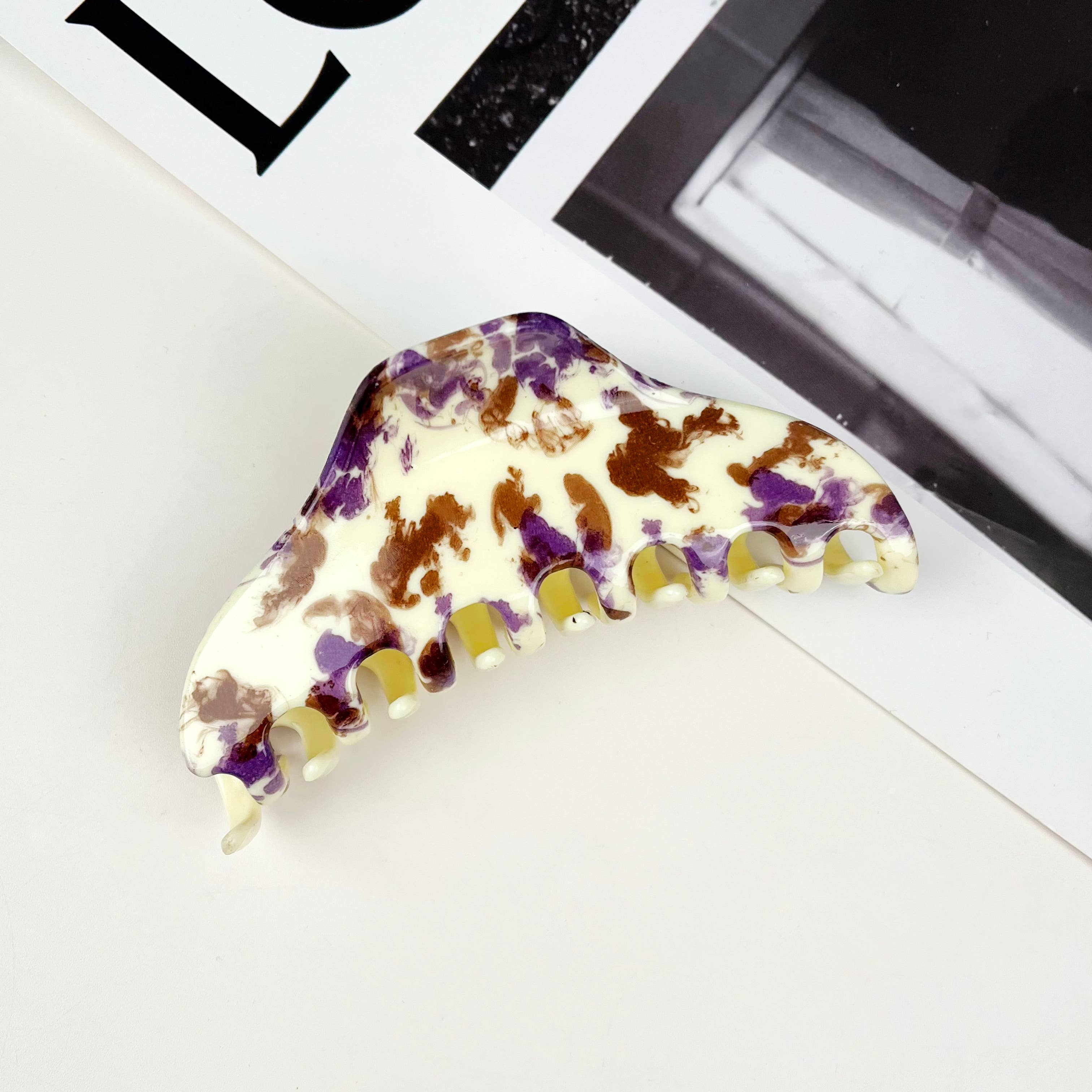 4.5" Over Size Triangle Marbled Hair Claw Clips