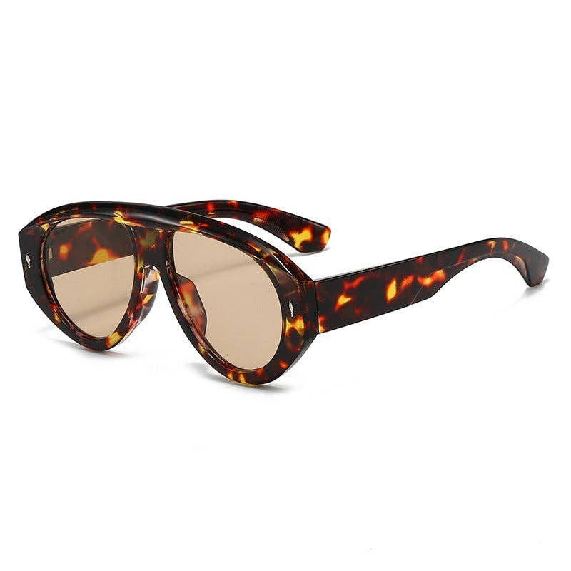 Trendy Pilot Sunglasses in Burgundy with Full Frame