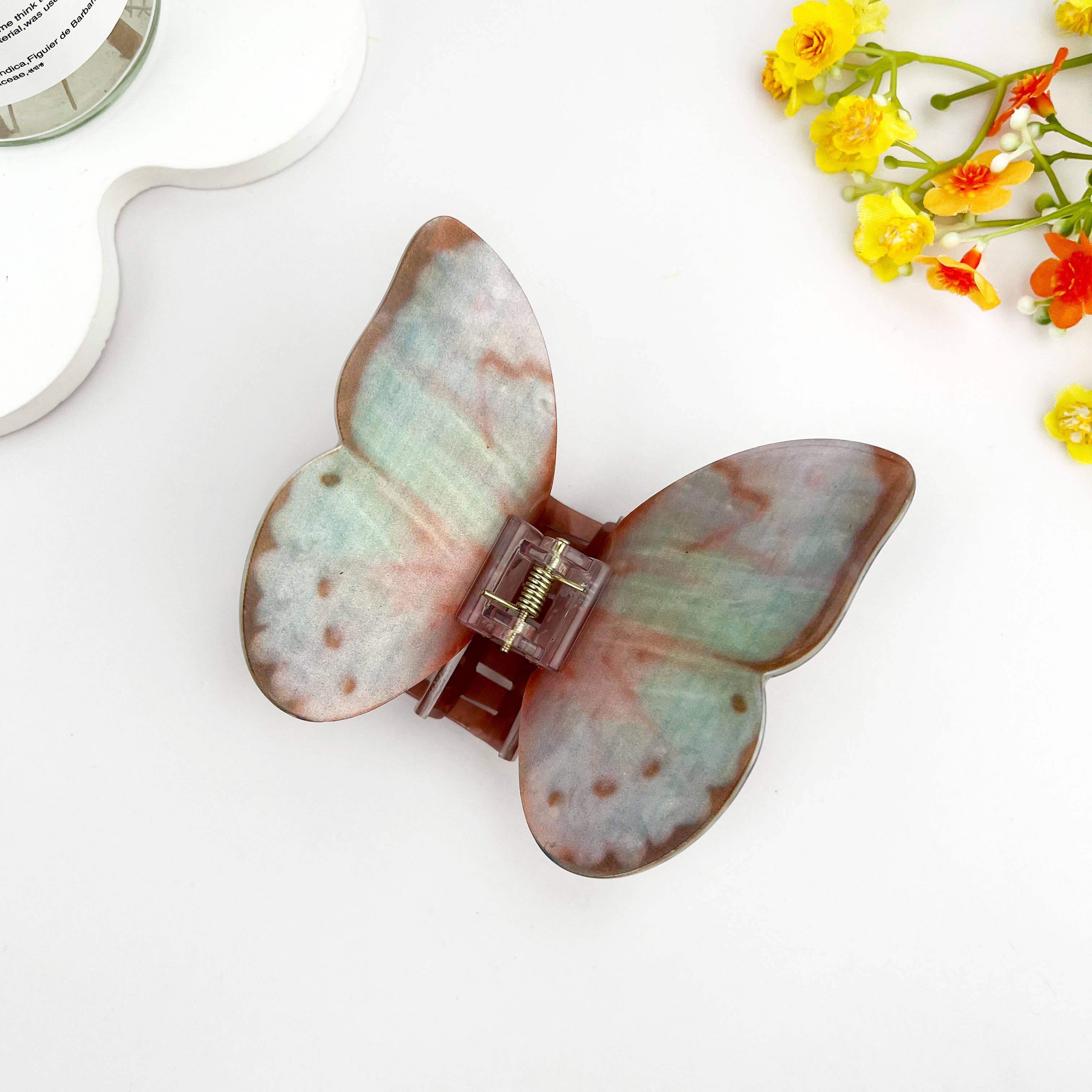 Creative  Elegant Acrylic Butterfly-Insect Hair Claw Clip 🦋