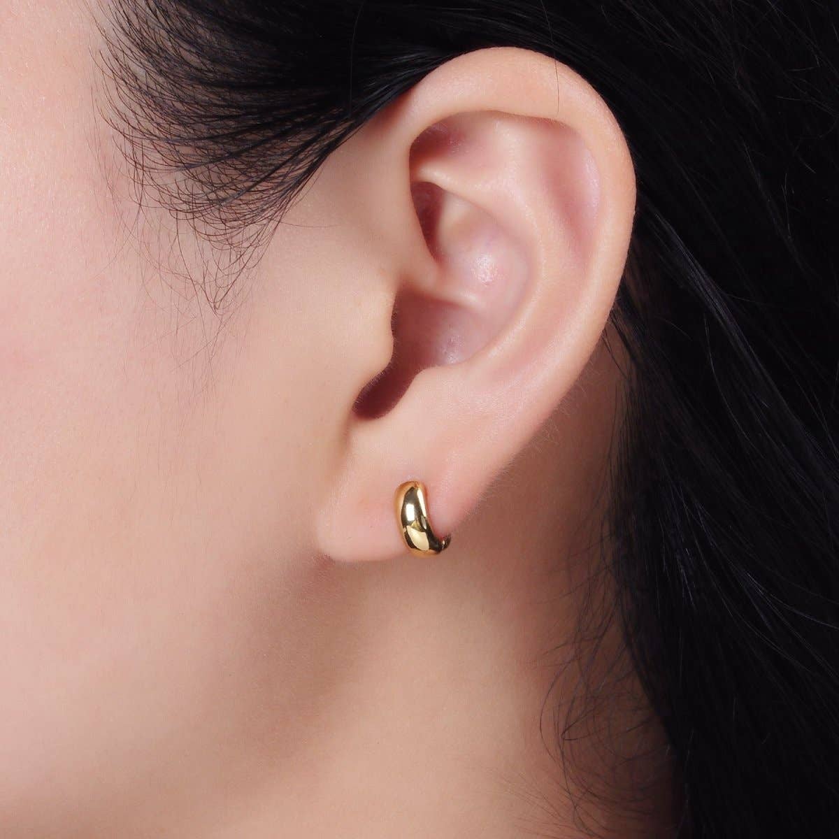 14K Gold Filled 10mm Band Minimalist Cartilage Huggie Earrings | AE995