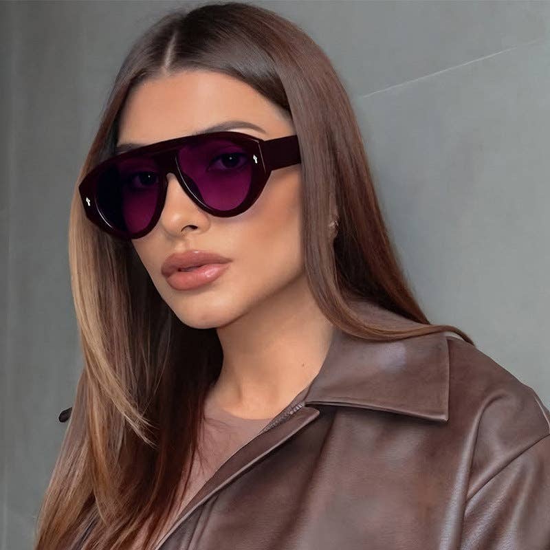Trendy Pilot Sunglasses in Burgundy with Full Frame