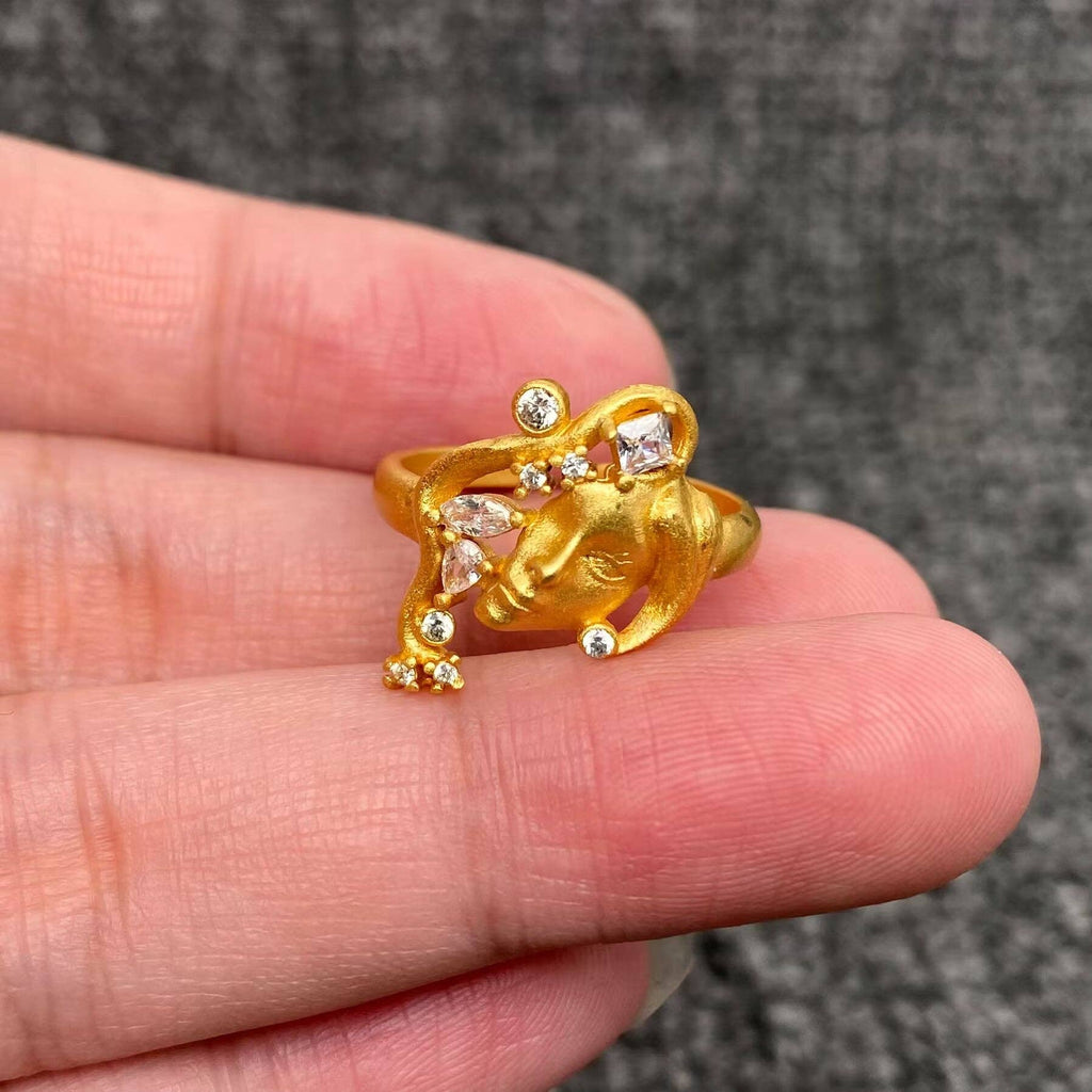 Vintage Beauty Portrait Inlaid CZ 14K Matted Gold Plated Ring