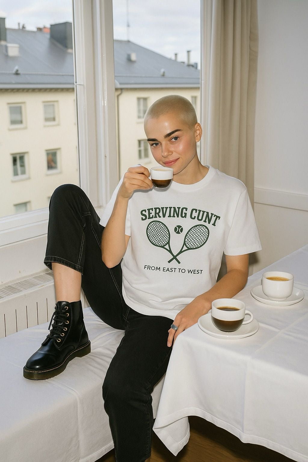 Serving Cunt T-shirt