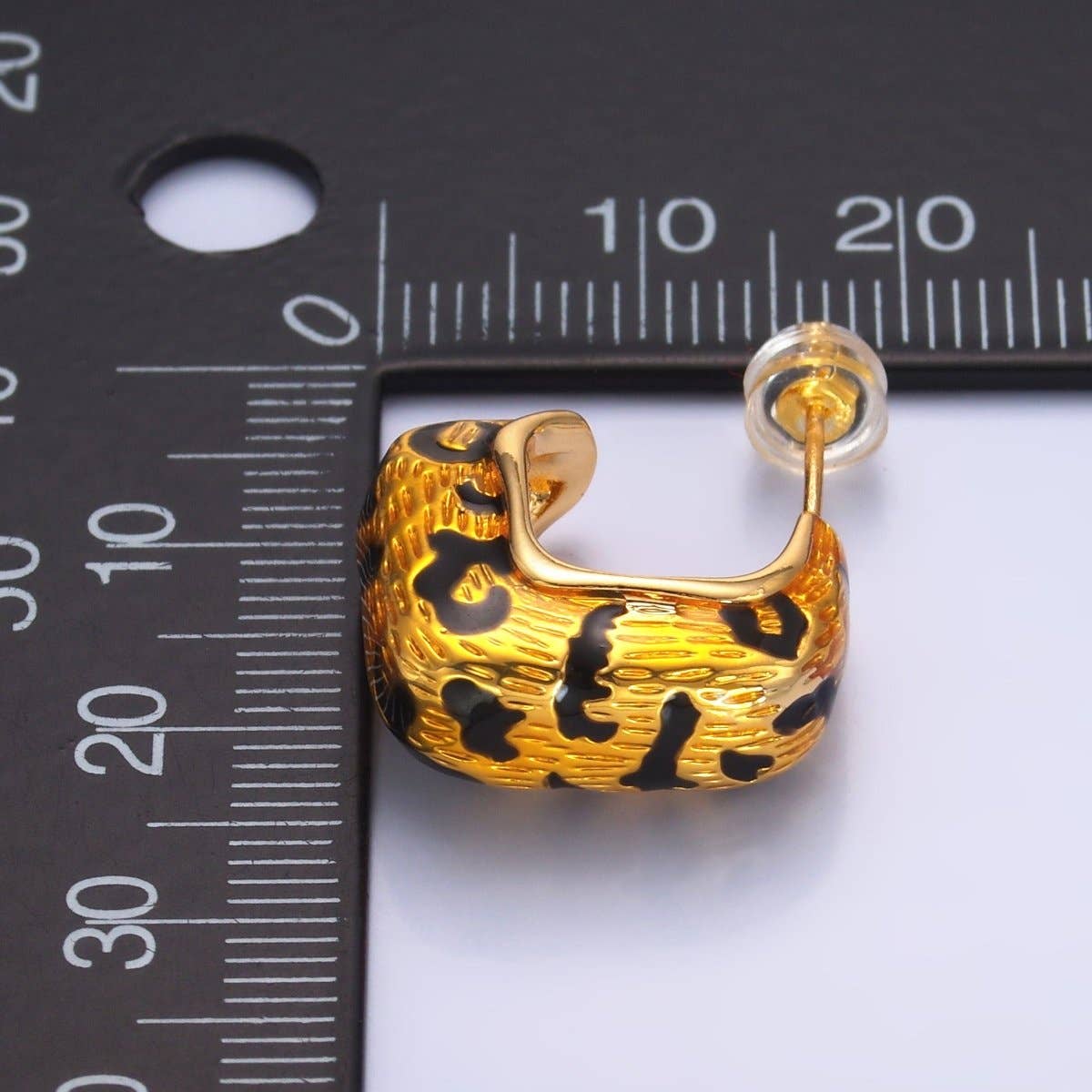 24K Gold Filled Lined Cheetah Print J-Shaped Hoop Earrings | AB784