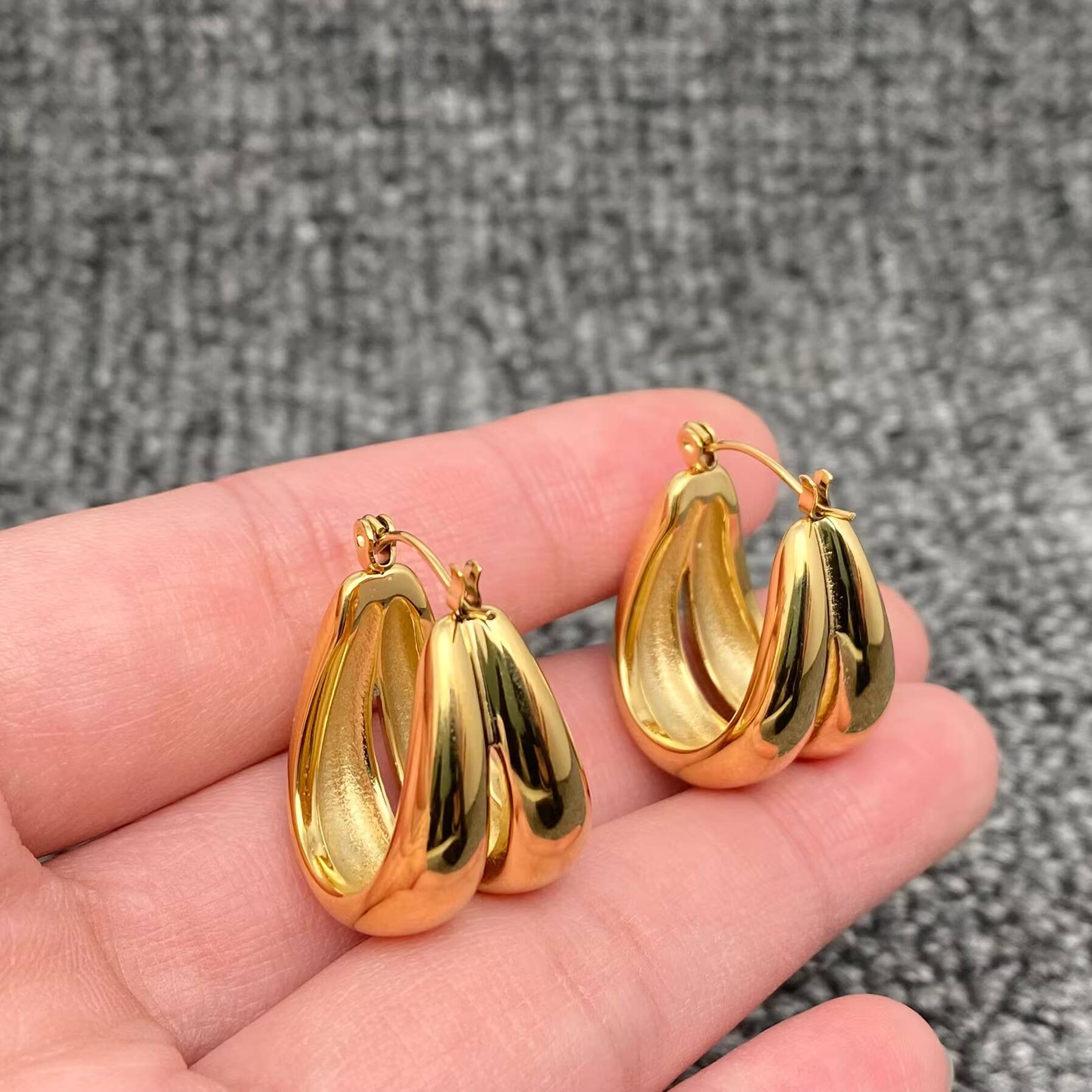 Glossy U-shaped Hollow 18K Gold Plated SS Hoop Earrings -FGS