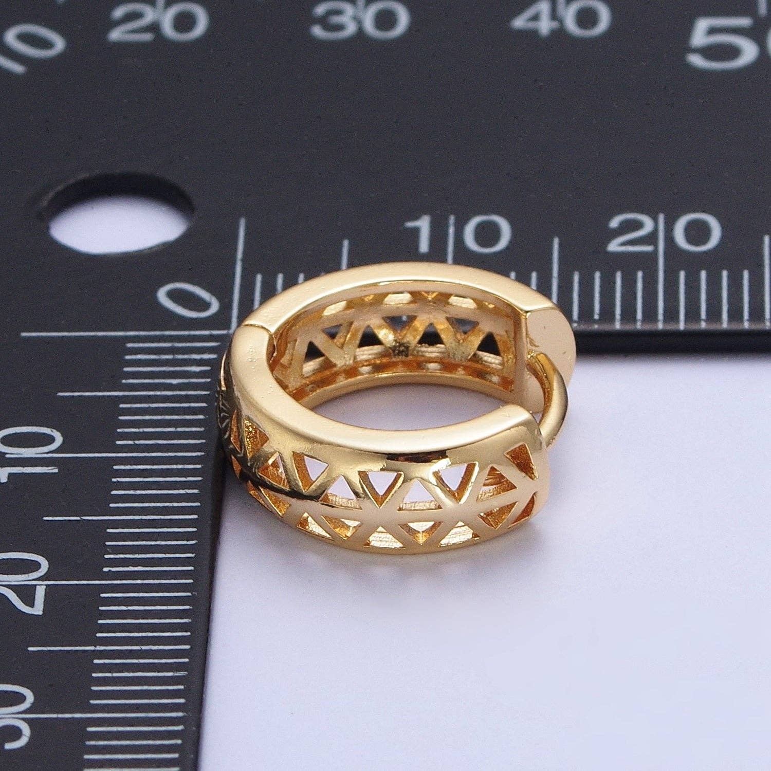 24K Gold Filled Triangle Filigree Huggie Hoop Earrings in Gold & Silver | T040 Y269