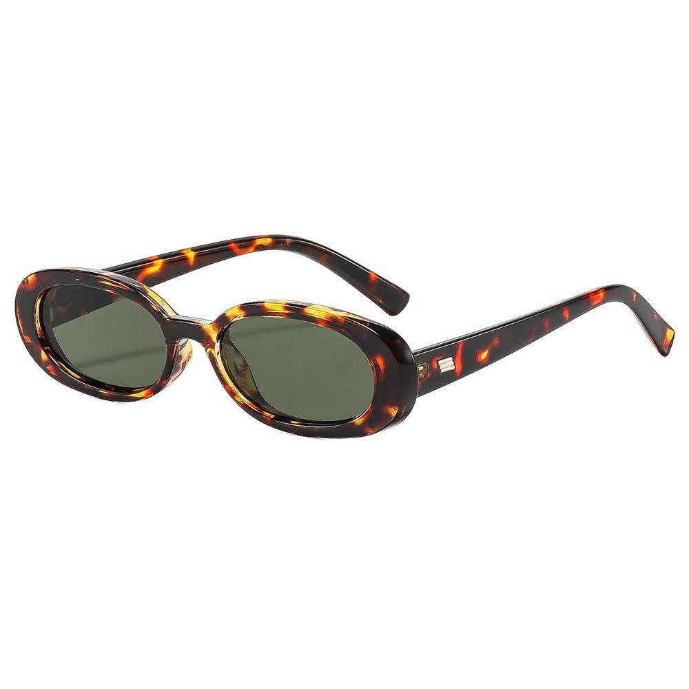 Retro Oval Frame Sunglasses Stylish Fashion Accessory for Outdoor Activities