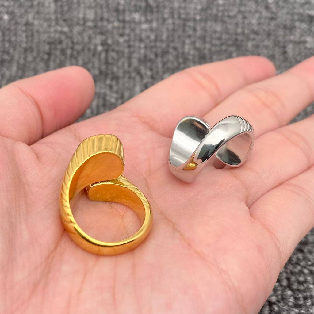 Double Head Zircon Textured Surface 18K Golden Ring - FGS