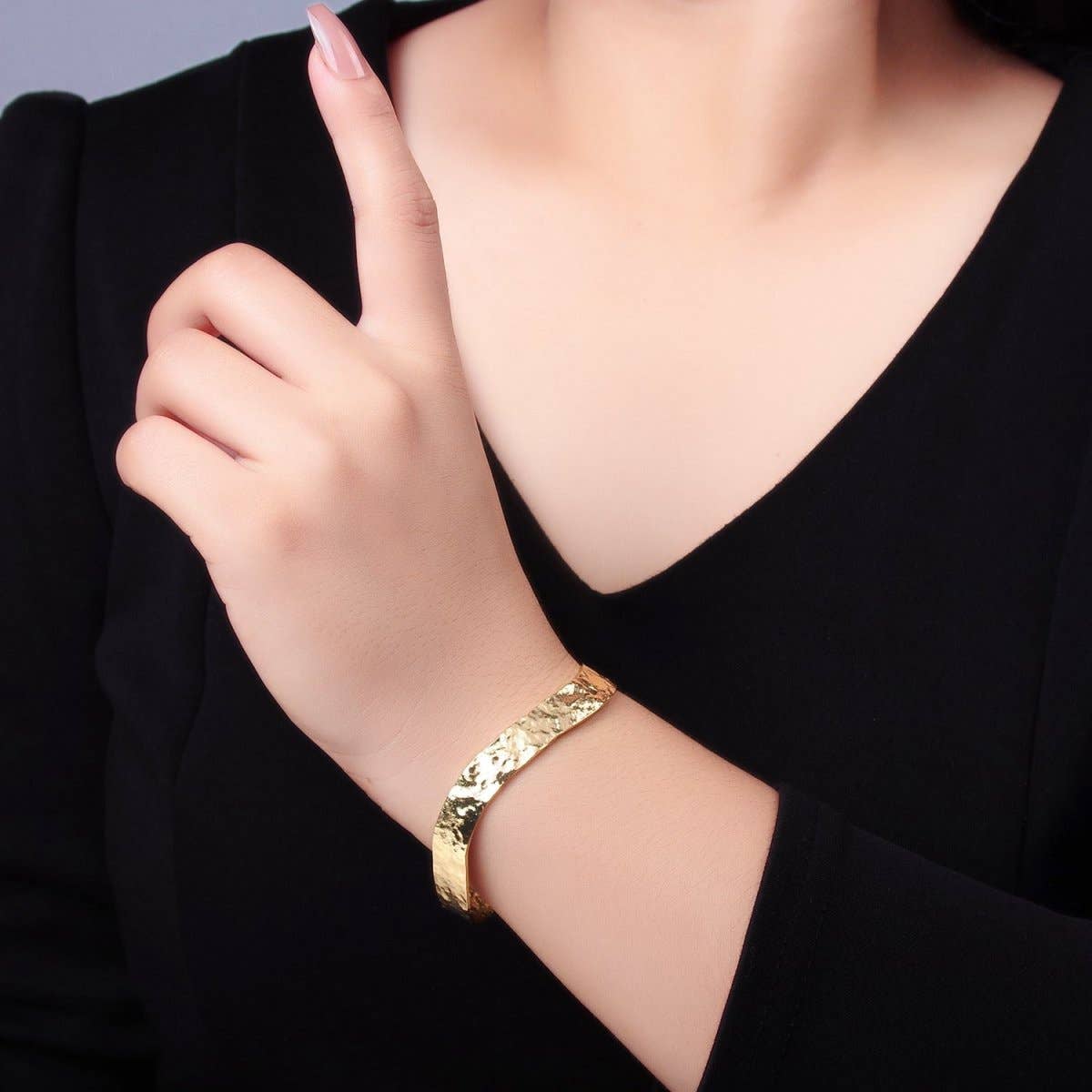 24K Gold Filled Hammered Band Cuff Bracelet | WA-2655