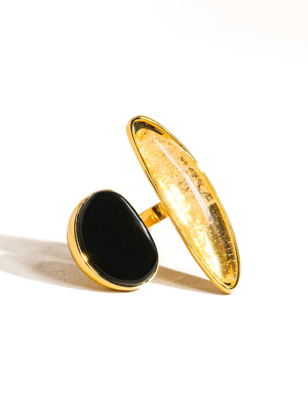 Christophe 18K Gold Vintage Black Agate Stone Ring