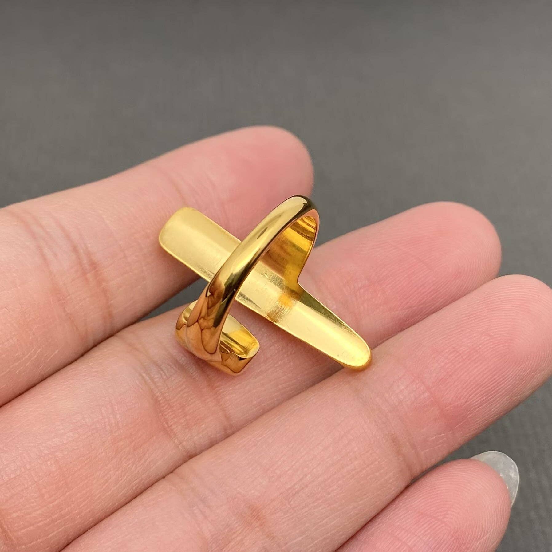 Glossy Geometric 18K Gold Plated Stainless Steel Ring - FGS