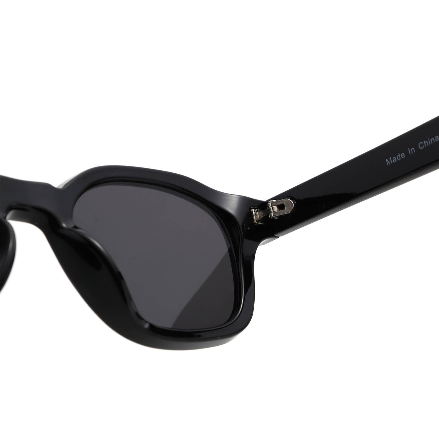 Classic Round Thick Frame Modern Sunglasses